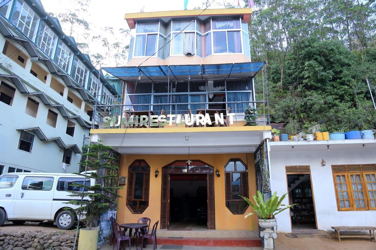 Hotel Siumi Rest à Nallathanniya Extérieur photo
