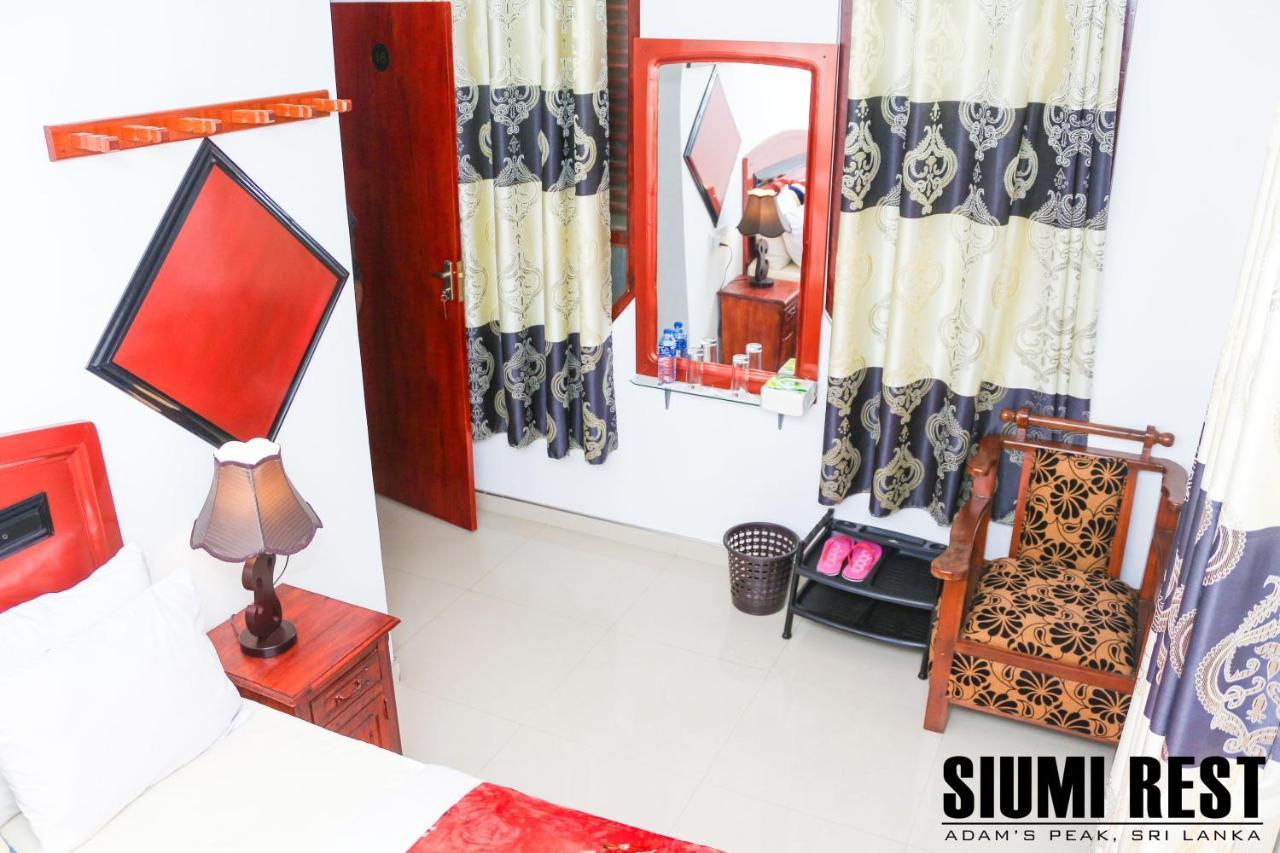 Hotel Siumi Rest à Nallathanniya Extérieur photo