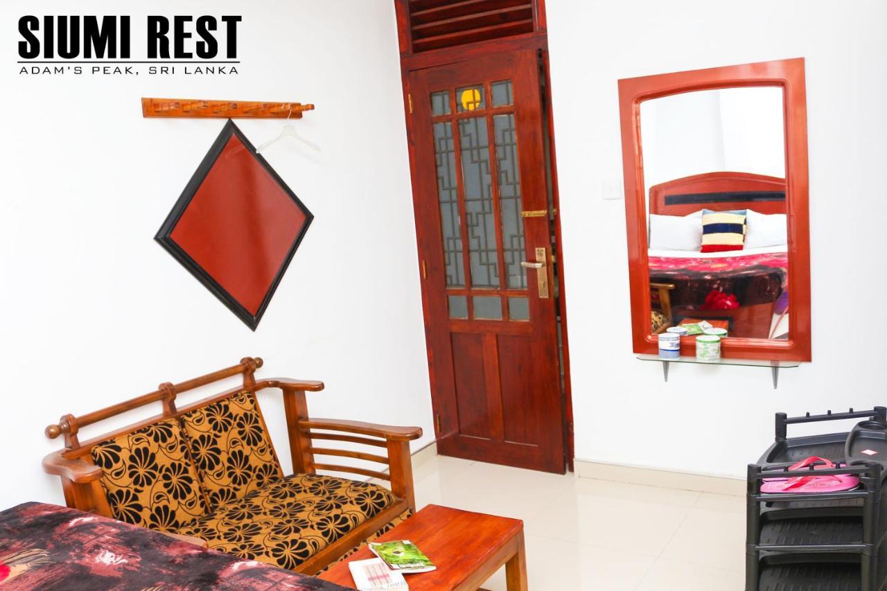 Hotel Siumi Rest à Nallathanniya Extérieur photo